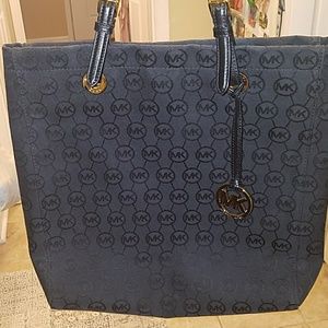 Michael Kors tote